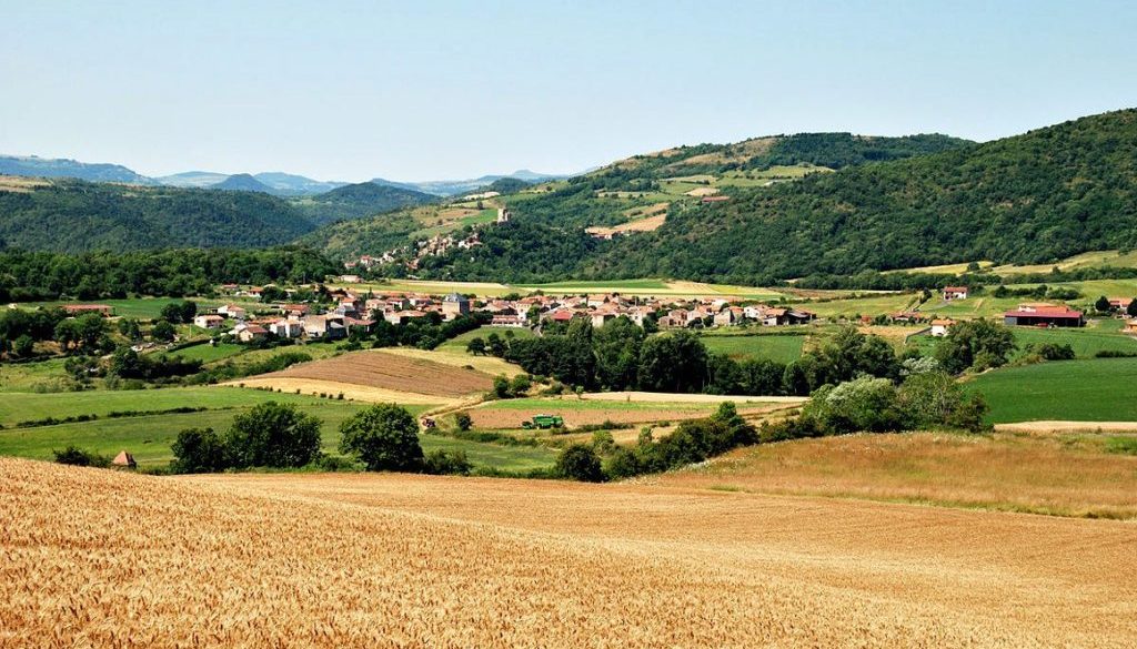 THIERS - AUVERGNE'S VIEWS & VOLCANOES - Thiers-view-of-the-countryside-a