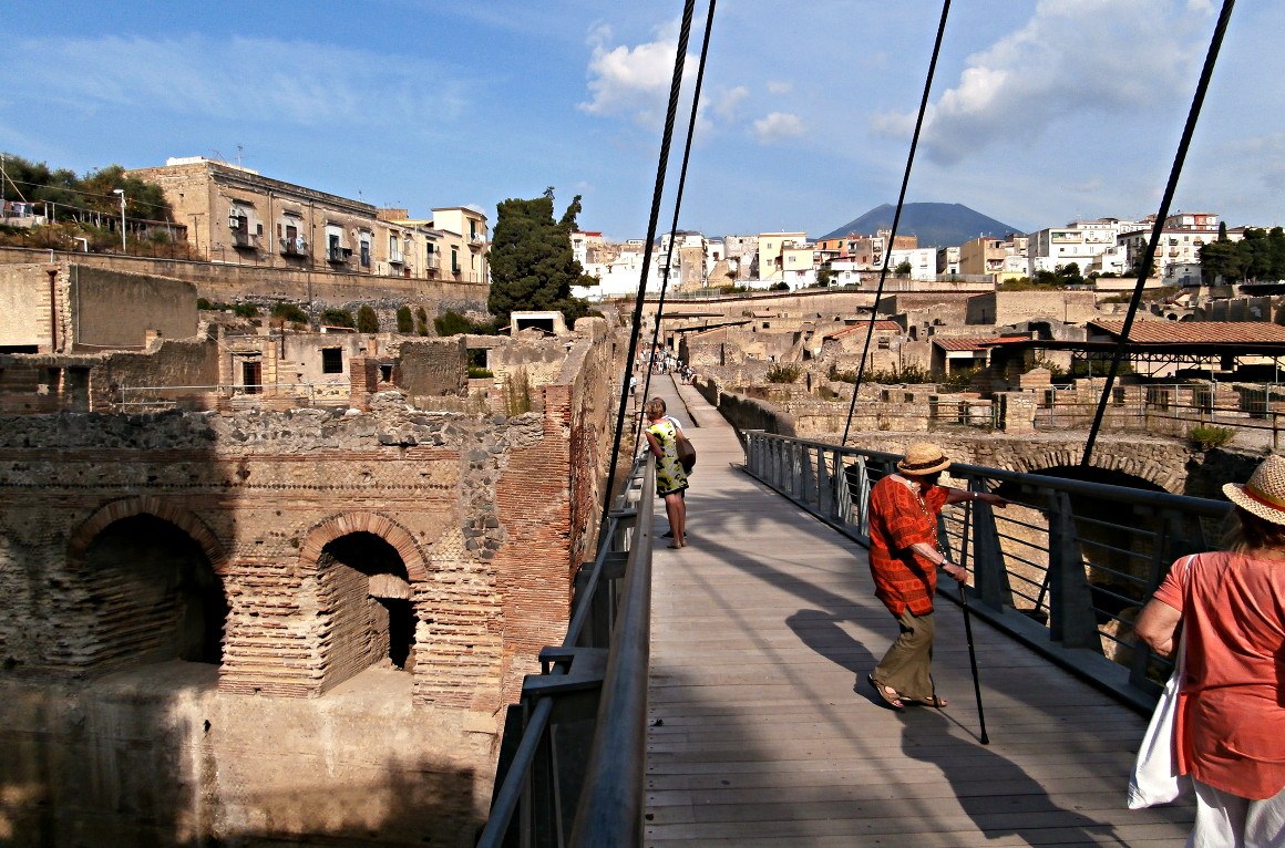 Herculaneum-8-Jackie getting enthusiastic-Vesuvius in the background