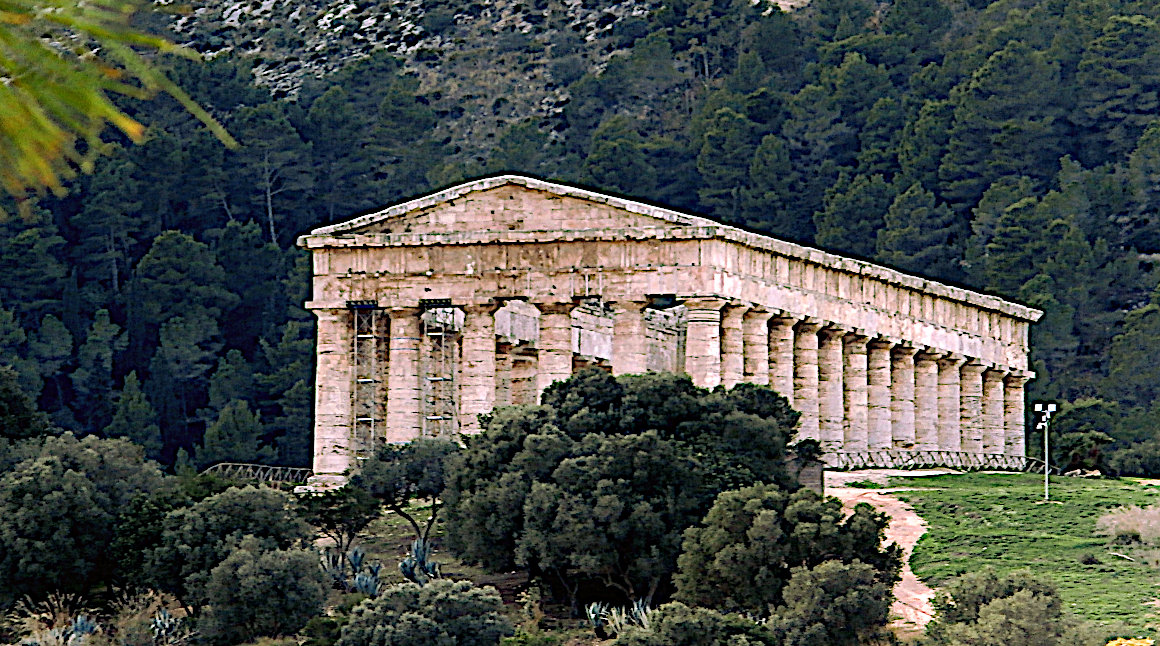 SEGESTA – UNTOUCHED BY TIME - Closer up