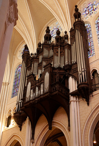 Chartres - The Famous Organ