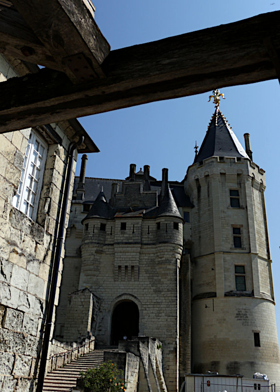 Saumur - Steps up to the Chateau