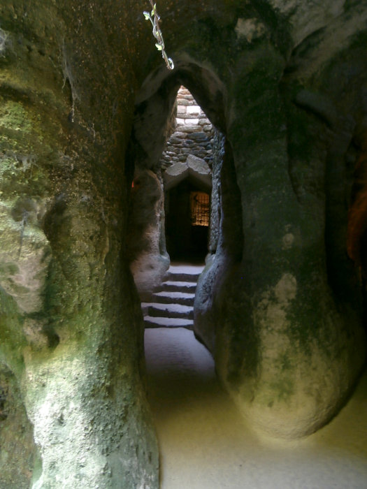 IN SEARCH OF TROGLODYTES - A Narrow passageway in Les Caves de la Genevraie